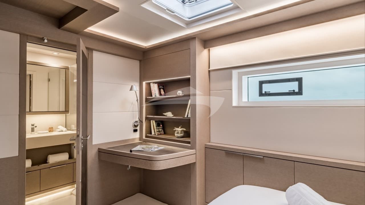 FRENCHWEST, Aufnahme aus dem Yachtportfolio 19