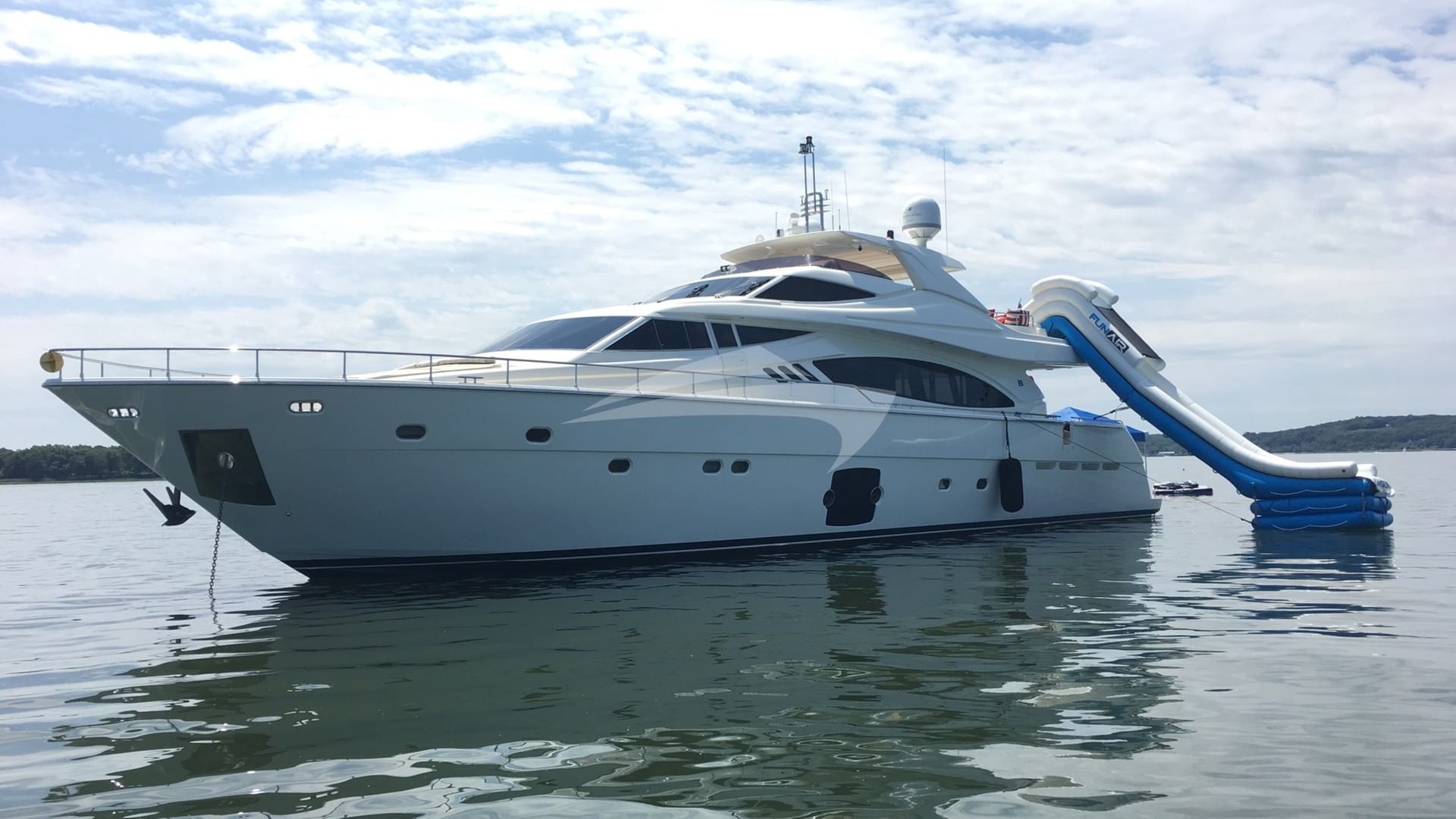 Side Profile with Water Slide