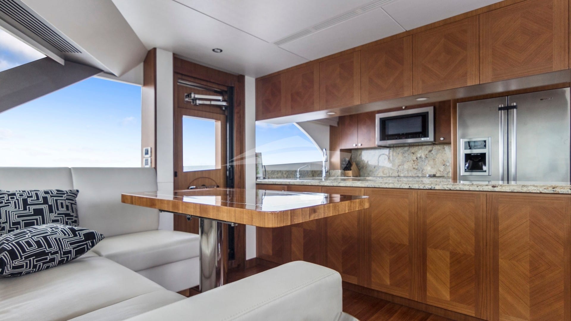 Galley and fwd lounge