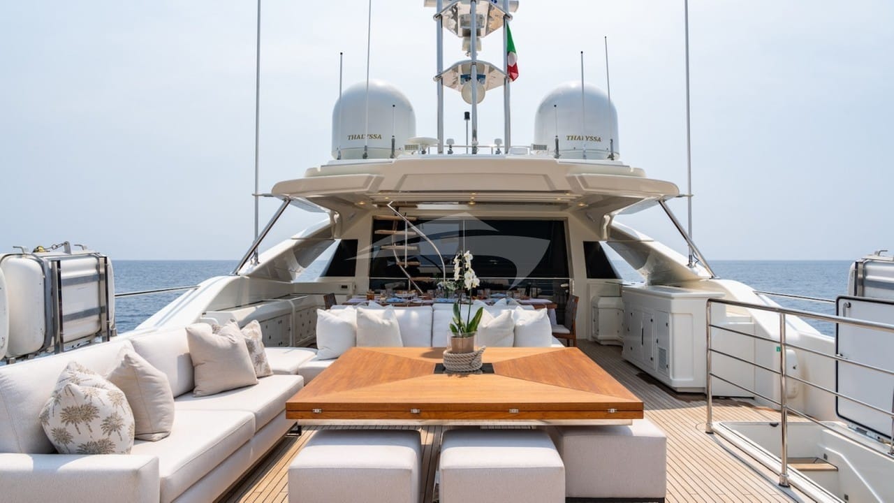 Upper deck aft