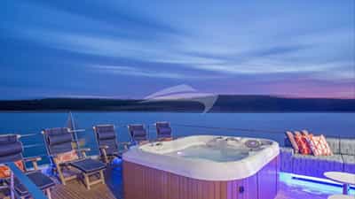 Jacuzzi Deck
