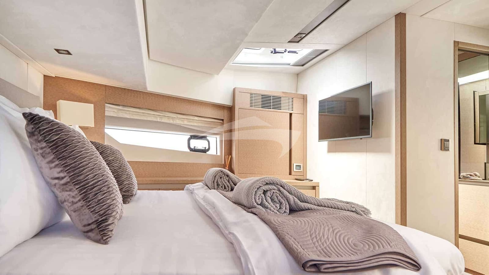 SIMULL, photo from the yacht portfolio 16