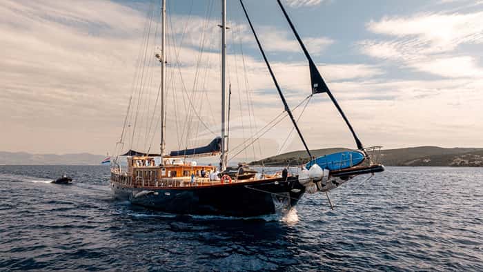 SMART SPIRIT 30m motor yacht charter, photo 4