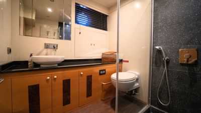 Double Cabin Bathroom