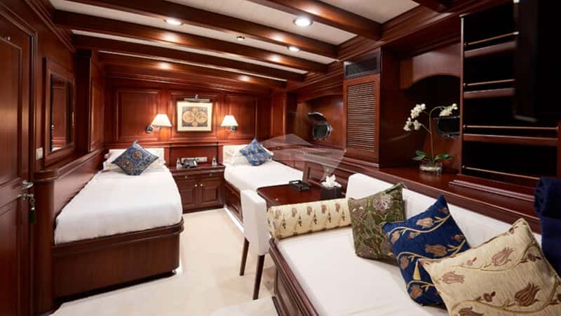 RIANA 42m sailing yacht charter, photo 10