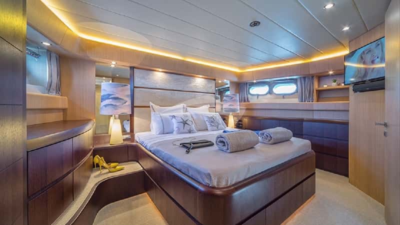 HOPE I 21m motor yacht charter, photo 5