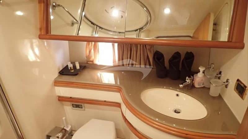 PILLARS SPIRIT 17m motor yacht charter, photo 7