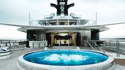Sundeck and Jacuzzi