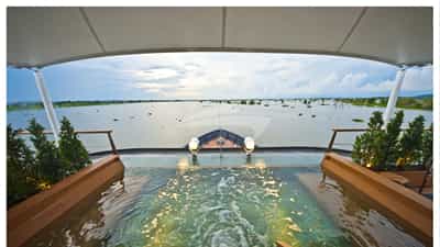 Deck Plunge Pool