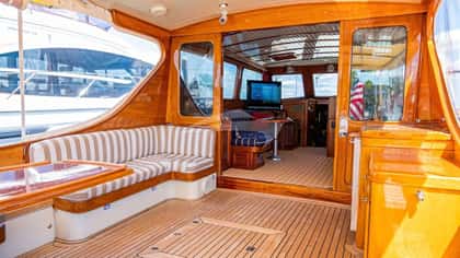 GEM 20m motor yacht charter, photo 9