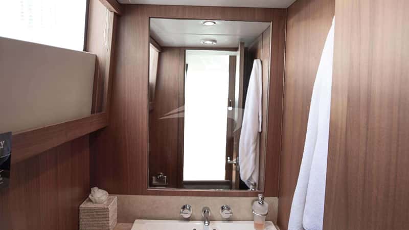 PRAYING FOR OVERTIME 26m motor yacht charter, photo 9