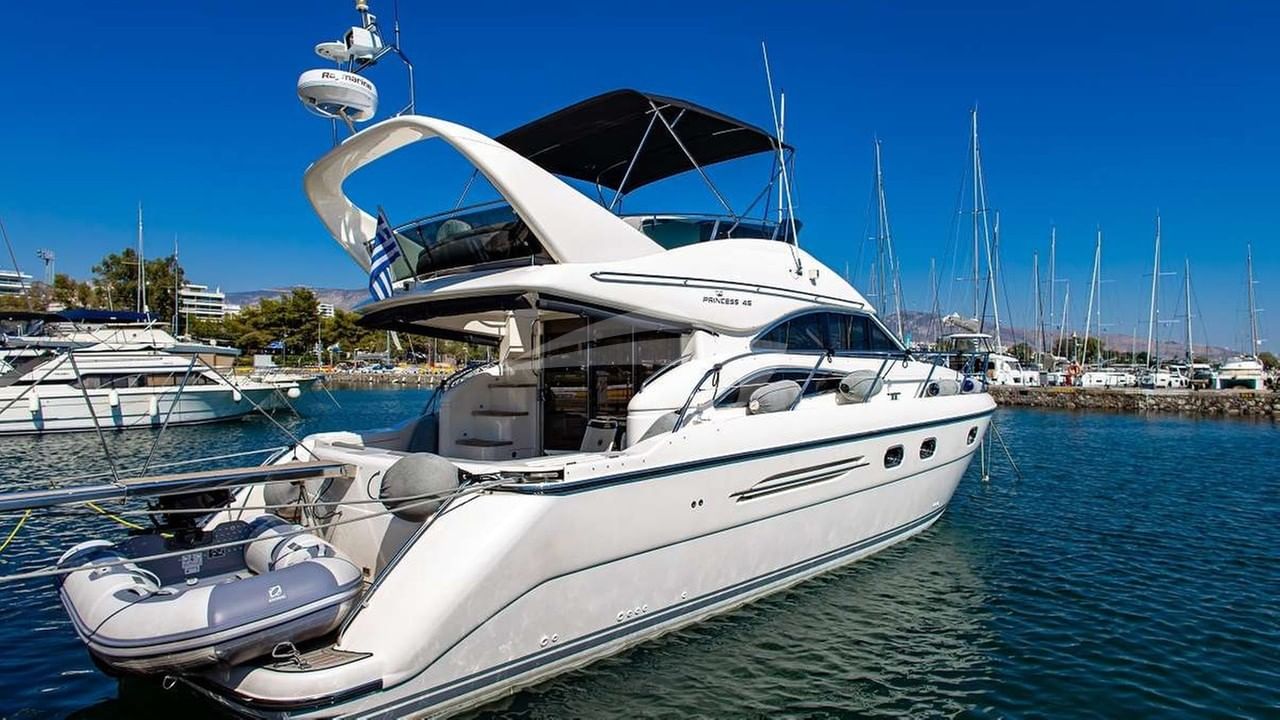 Shades on lower deck