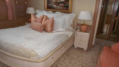 Guest Cabin