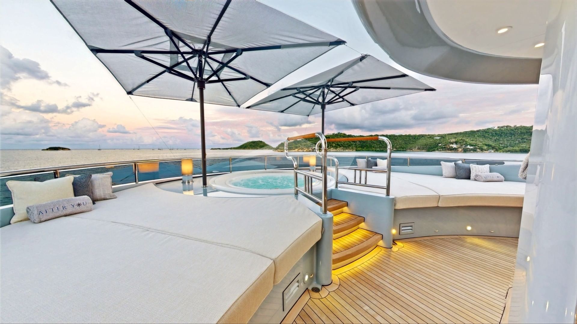 Sundeck Jacuzzi lit up