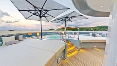 Sundeck Jacuzzi lit up