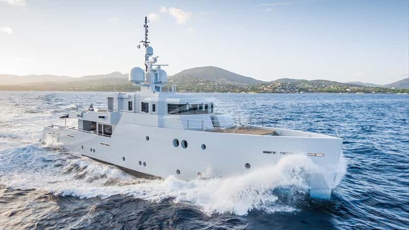 S7 39m motor yacht charter, photo 2