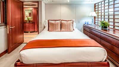Queen Guest stateroom