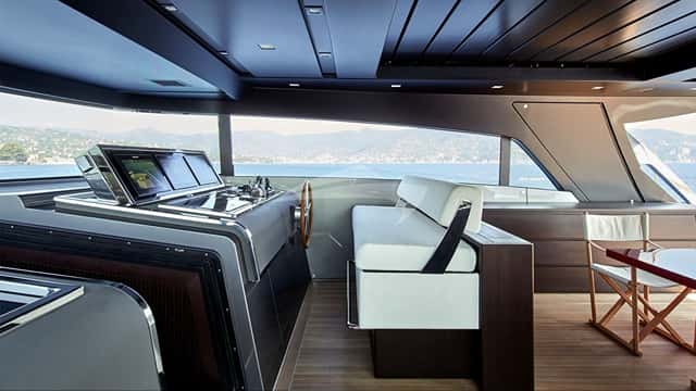 PAUSE OF LONDON yacht charter photo 5