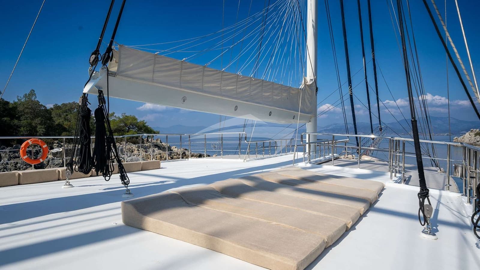 ADMIRAL, photo from the yacht portfolio 10