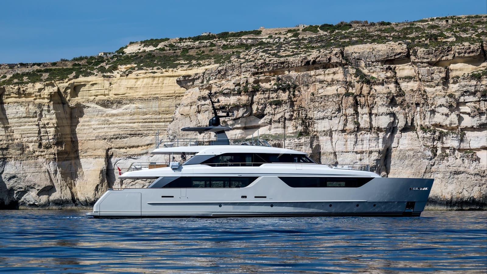 UNIQUE S, Aufnahme aus dem Yachtportfolio 25