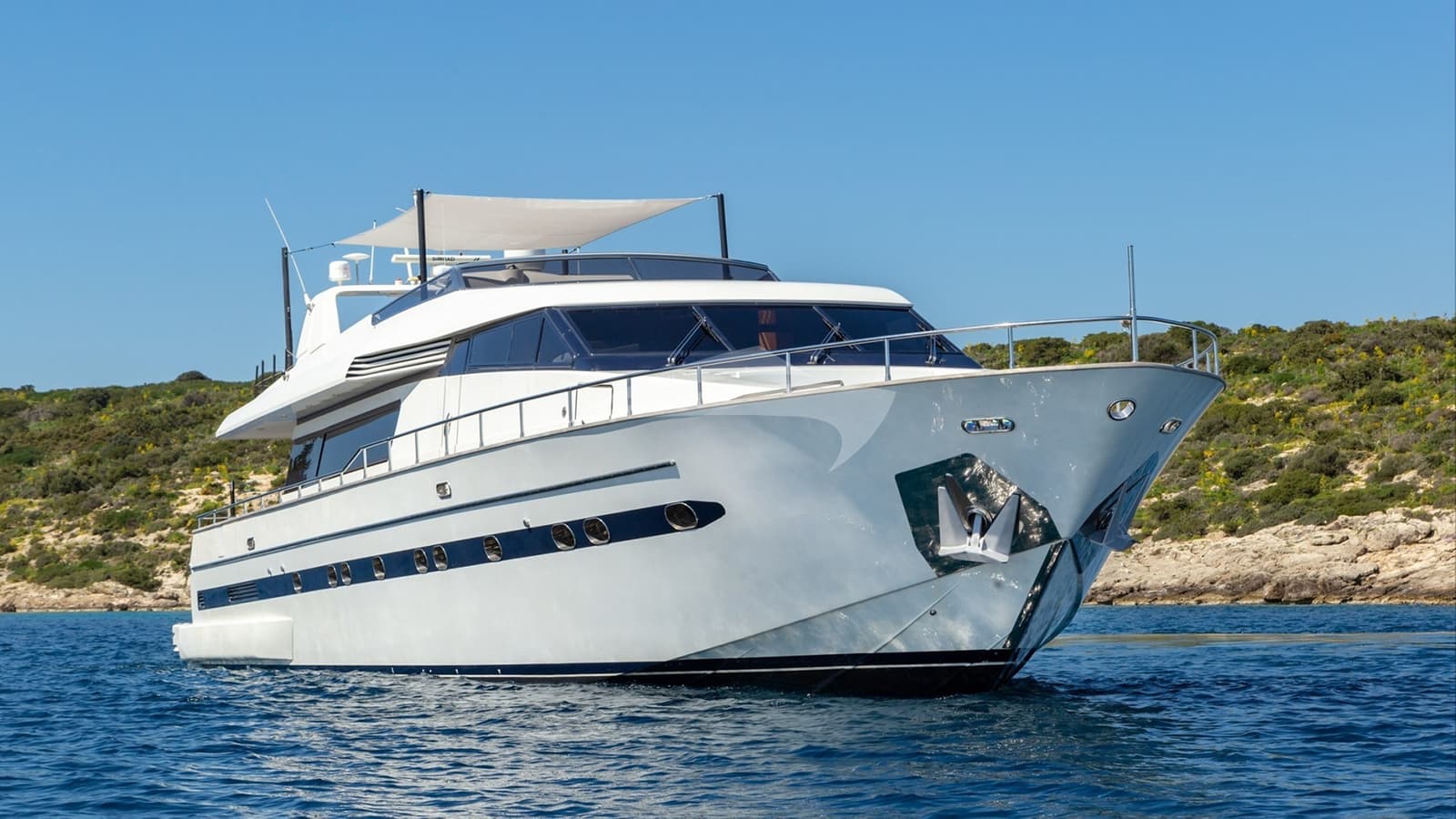 THE BIRD, photo from the yacht portfolio 15