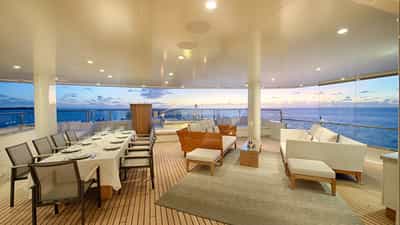 Deck Dining