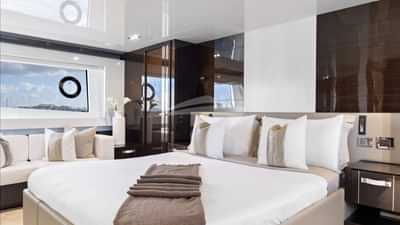 Queen Master Stateroom