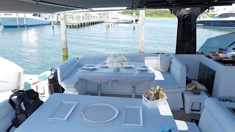 ZEST 12m motor yacht charter, photo 4
