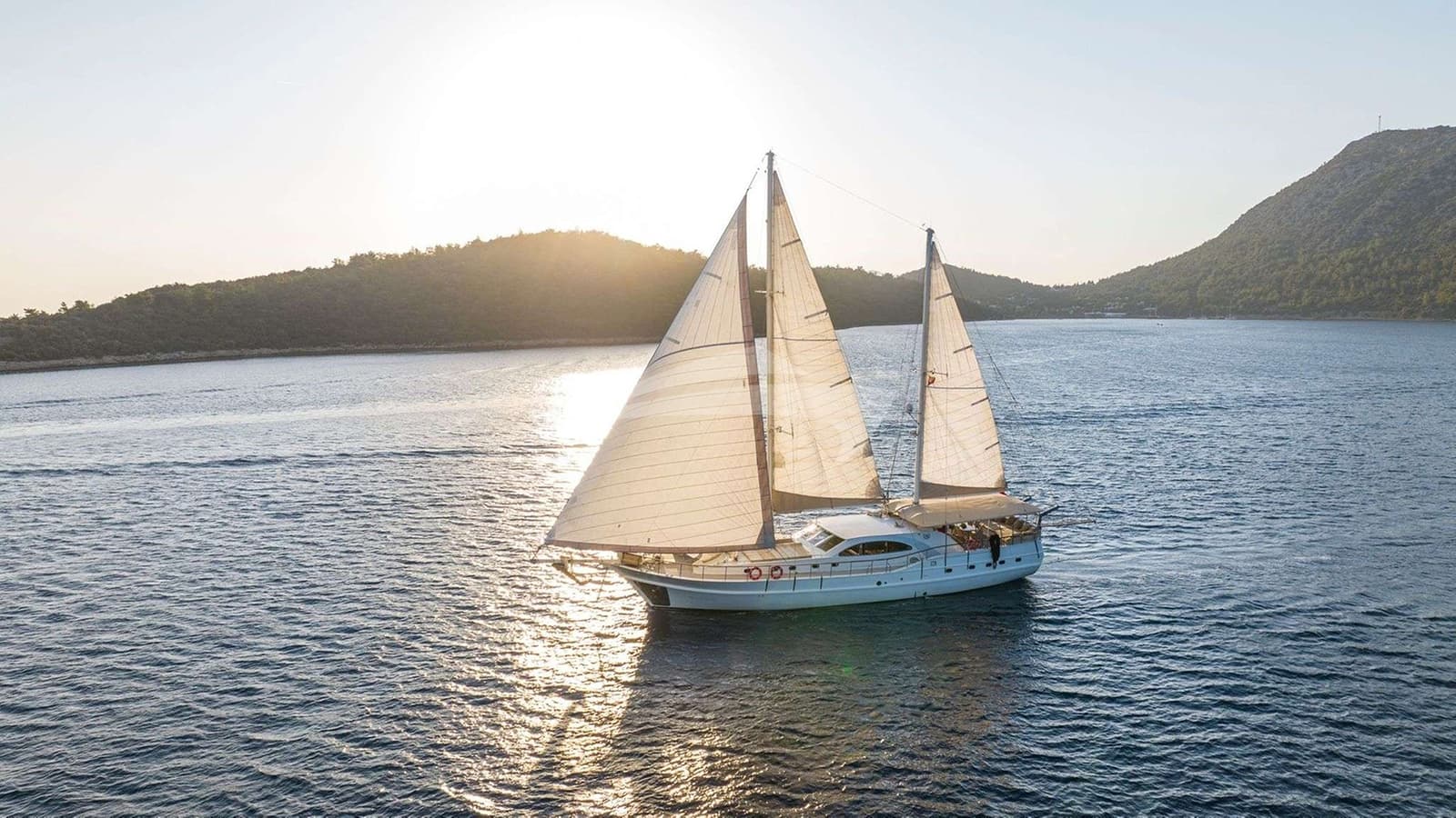 QUEEN OF SEA, photo from the yacht portfolio 13