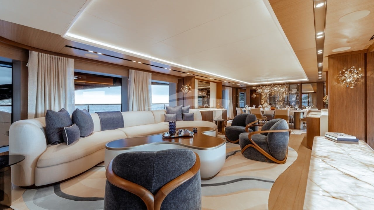 Main saloon