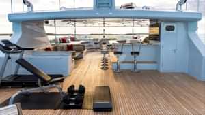 Top deck