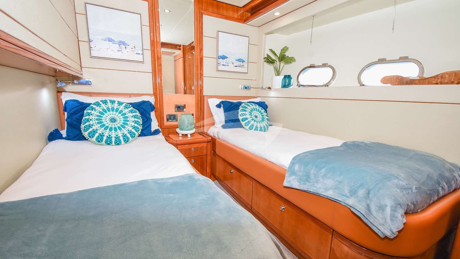 INDULGE II, photo from the yacht portfolio 17