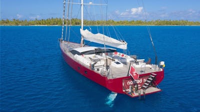 NOMAD IV - At anchor in French Polynesia 2021