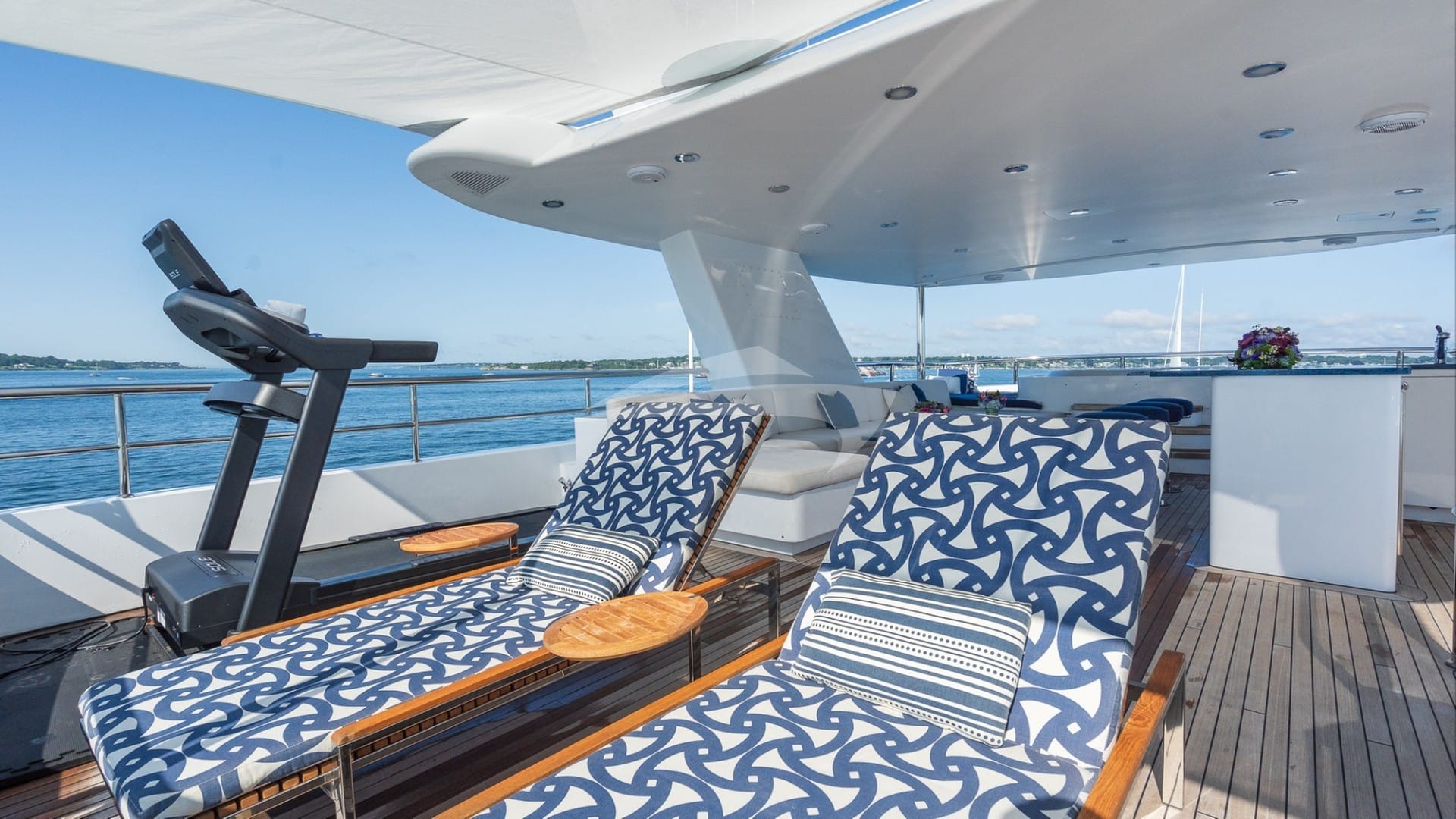 SUN DECK
