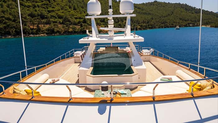 OTTAWA IV 39m motor yacht charter, photo 5