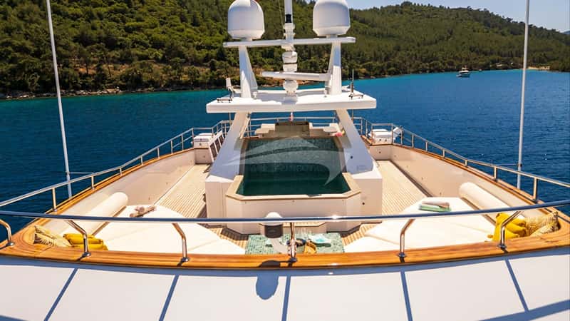 OTTAWA IV 39m motor yacht charter, photo 5