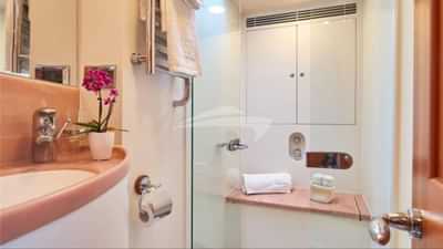 DARK_STAR_OF_LONDON_Trehard_Sailing_Yacht_for_charter_BGYB_008