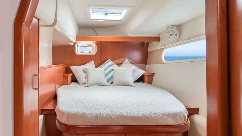 SARA 14m sailing yacht charter, photo 5
