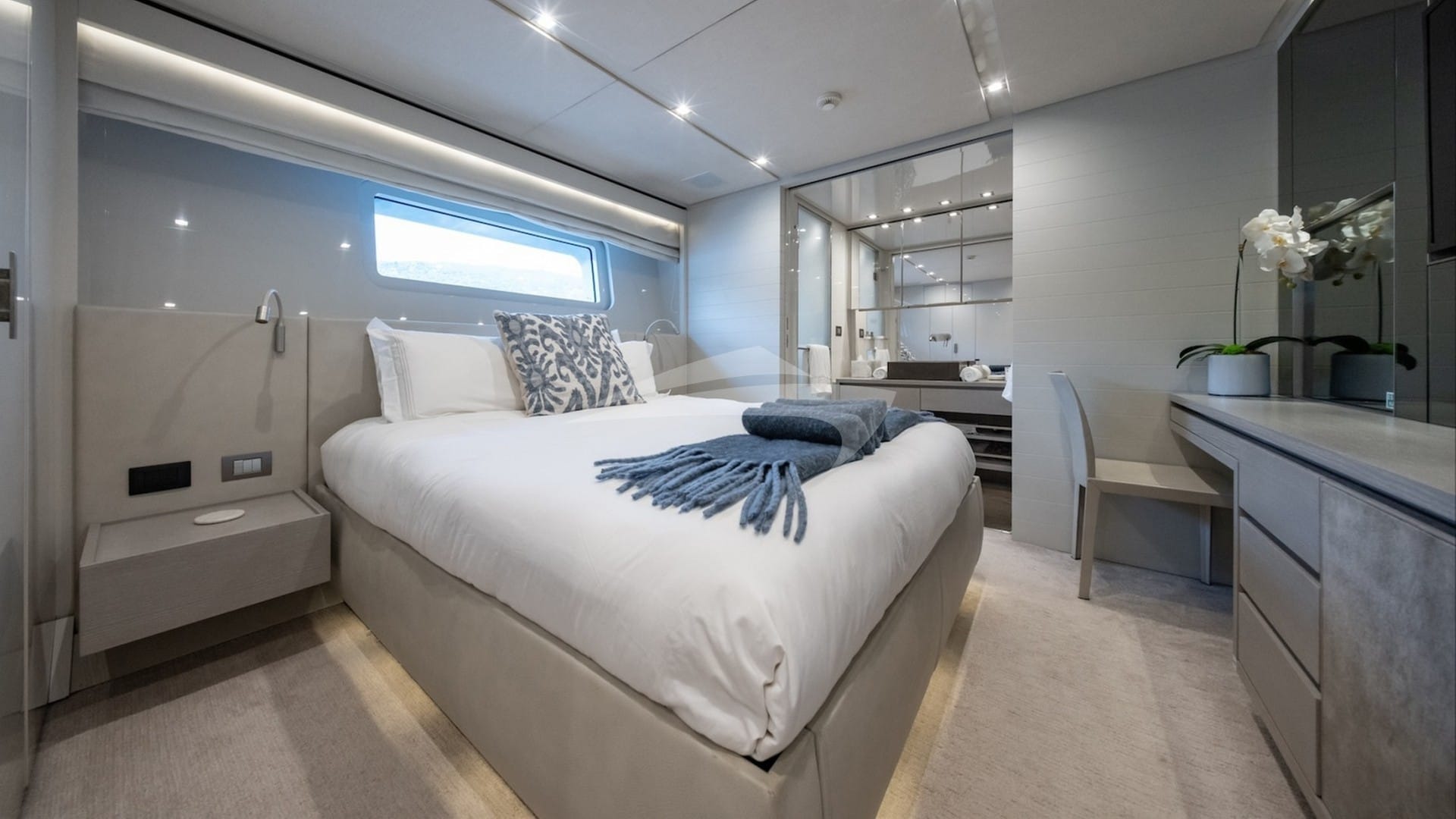 VIP stateroom with double bed