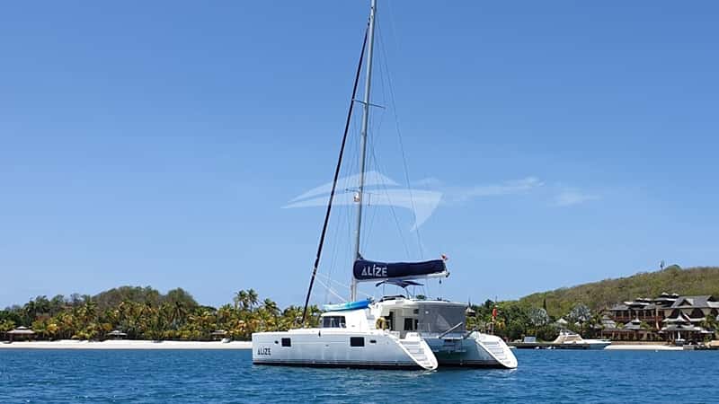 ALIZÉ 13m sailing yacht charter