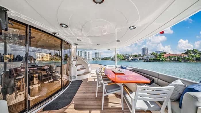 SO WHAT WHO CARES 29m motor yacht charter, photo 5