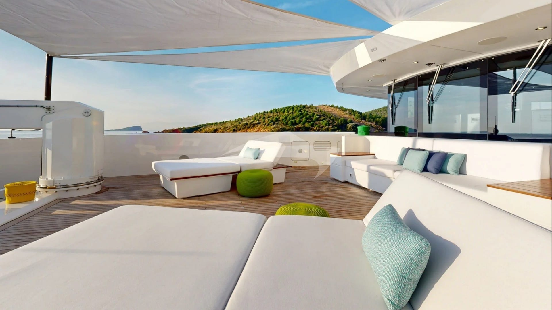 Bow Seating