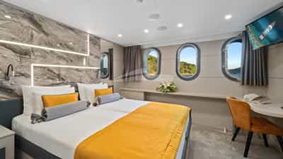Guest Cabin