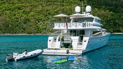 SHE'S A PEACH 33m motor yacht charter, photo 12