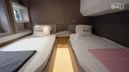 BLUE MOON 17m sailing yacht charter, photo 7