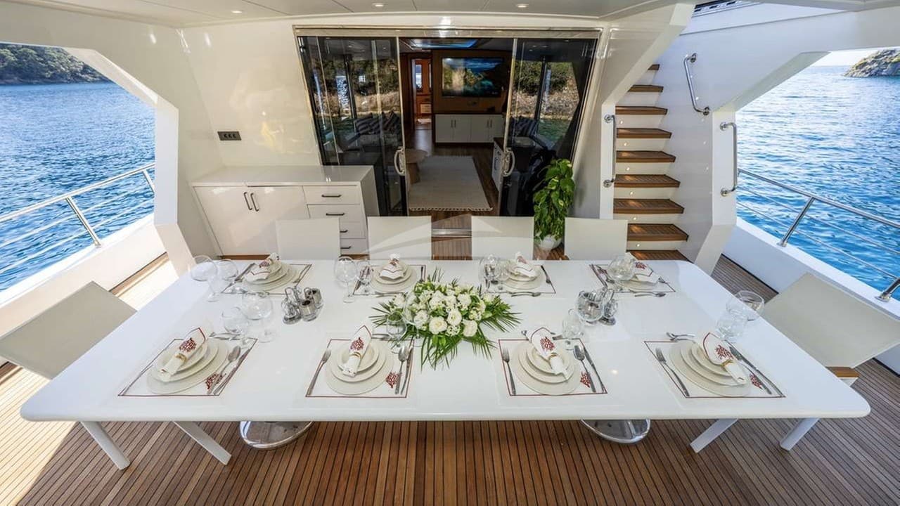 LILA TRAWLER, photo from the yacht portfolio 10