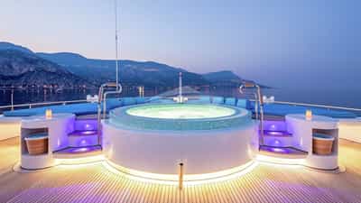 Jacuzzi