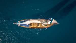 Yacht Charter SMART SPIRIT With Worth Avenue Yachts