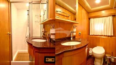 Twin Cabin Bathroom