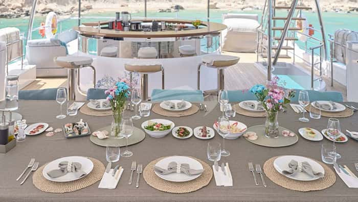 PURA VIDA 35m motor yacht charter, photo 4